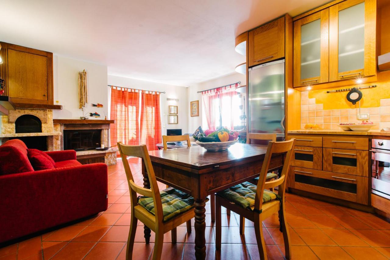 Agriturismo Casa Andreina 카스틸리오네 델라 페스카이아 외부 사진