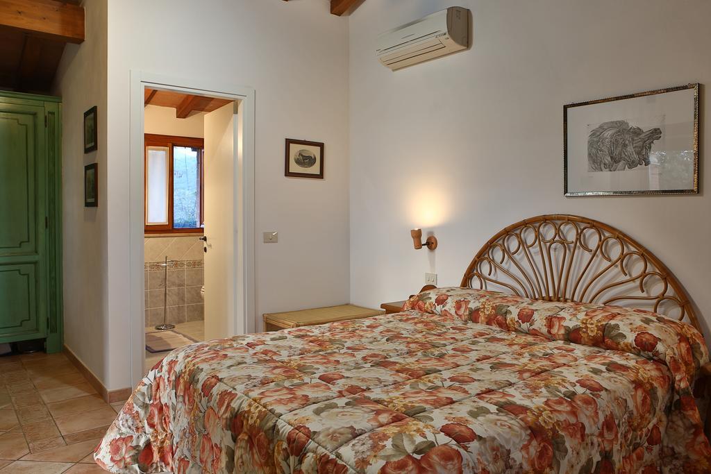 Agriturismo Casa Andreina 카스틸리오네 델라 페스카이아 외부 사진