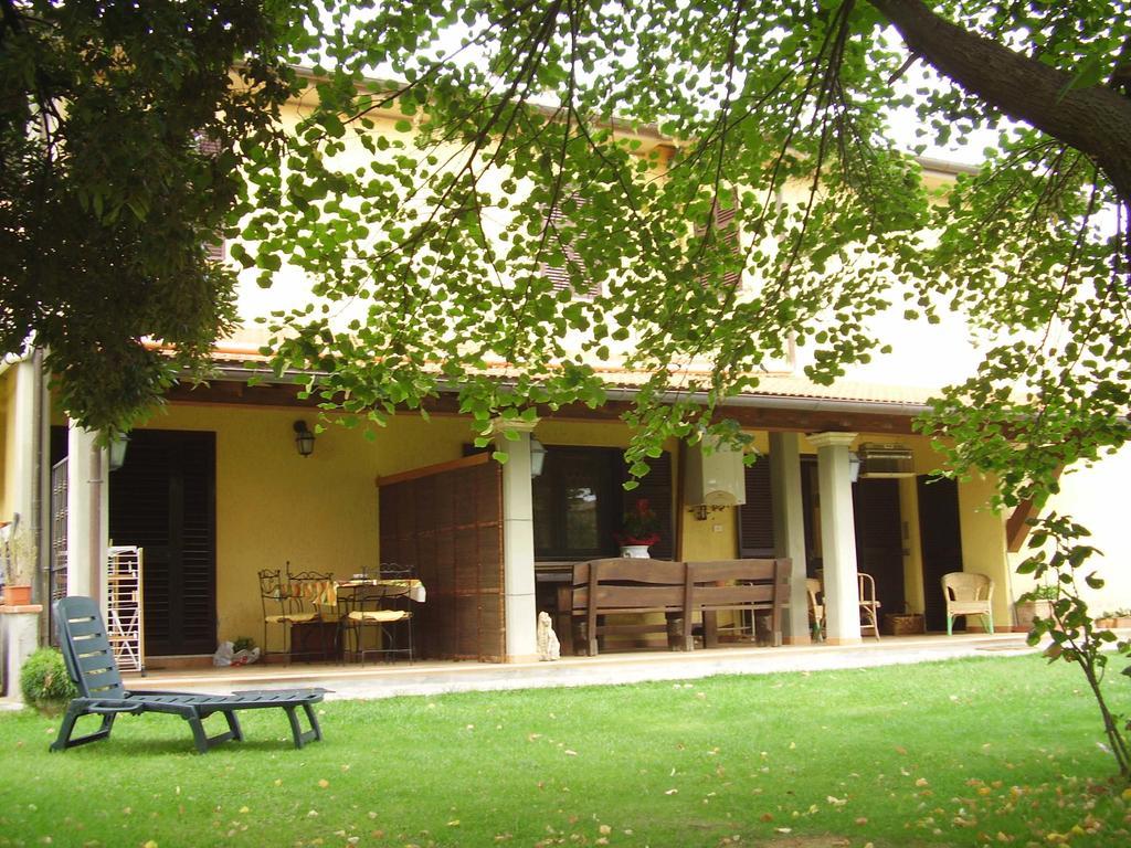 Agriturismo Casa Andreina 카스틸리오네 델라 페스카이아 외부 사진
