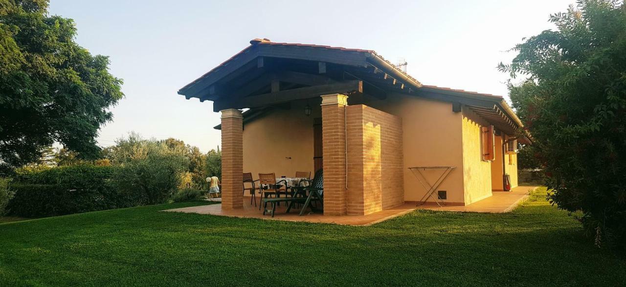 Agriturismo Casa Andreina 카스틸리오네 델라 페스카이아 외부 사진