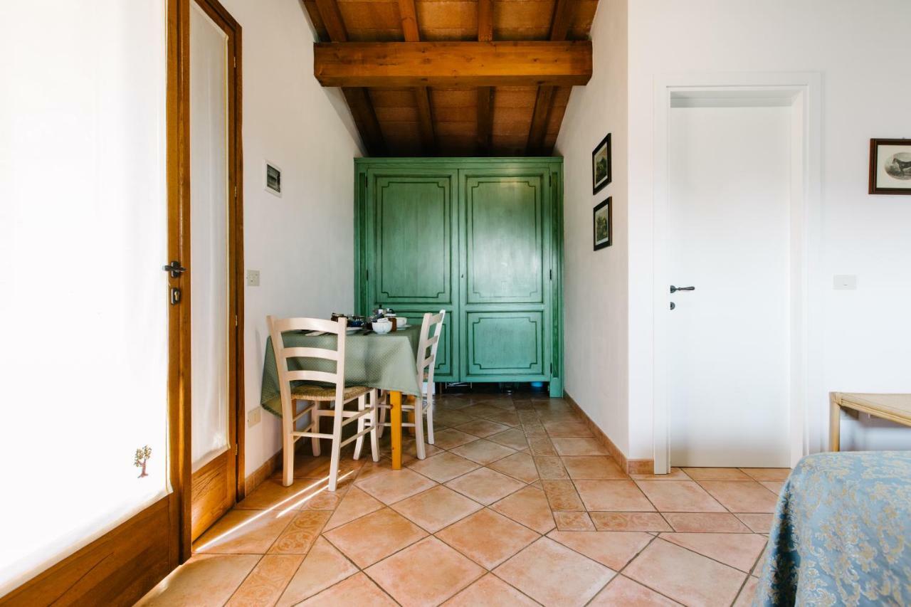 Agriturismo Casa Andreina 카스틸리오네 델라 페스카이아 외부 사진